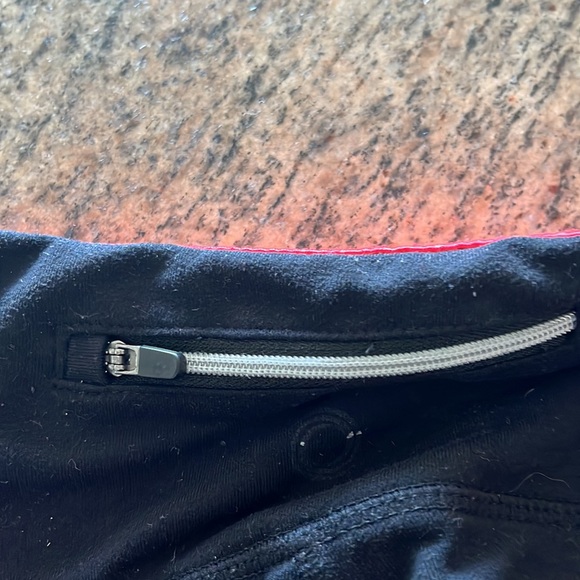 Mesh Panel Black Leggings - Picture 4 of 4